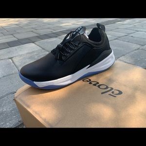 Clove shoes